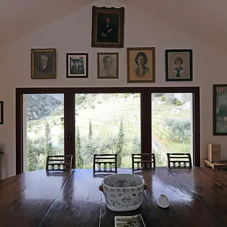 Quinta Da Ferradosa Wines בית כפרי